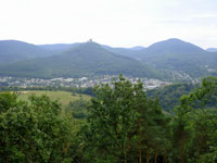 Blick auf Annweiler und den Trifels