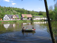 Hahnenbacher Hof mit Blick auf den See