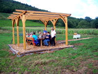 Die Pergola in den Weinbergen wurde durch die Interessengemeinschaft gestaltet